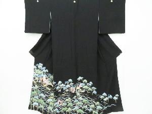 リサイクル　黒留袖　金彩　水辺風景文　五つ紋入り　着物
